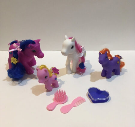 Gi-Go Toys Wonder Pony Land Little Pony Family Horse Family Set