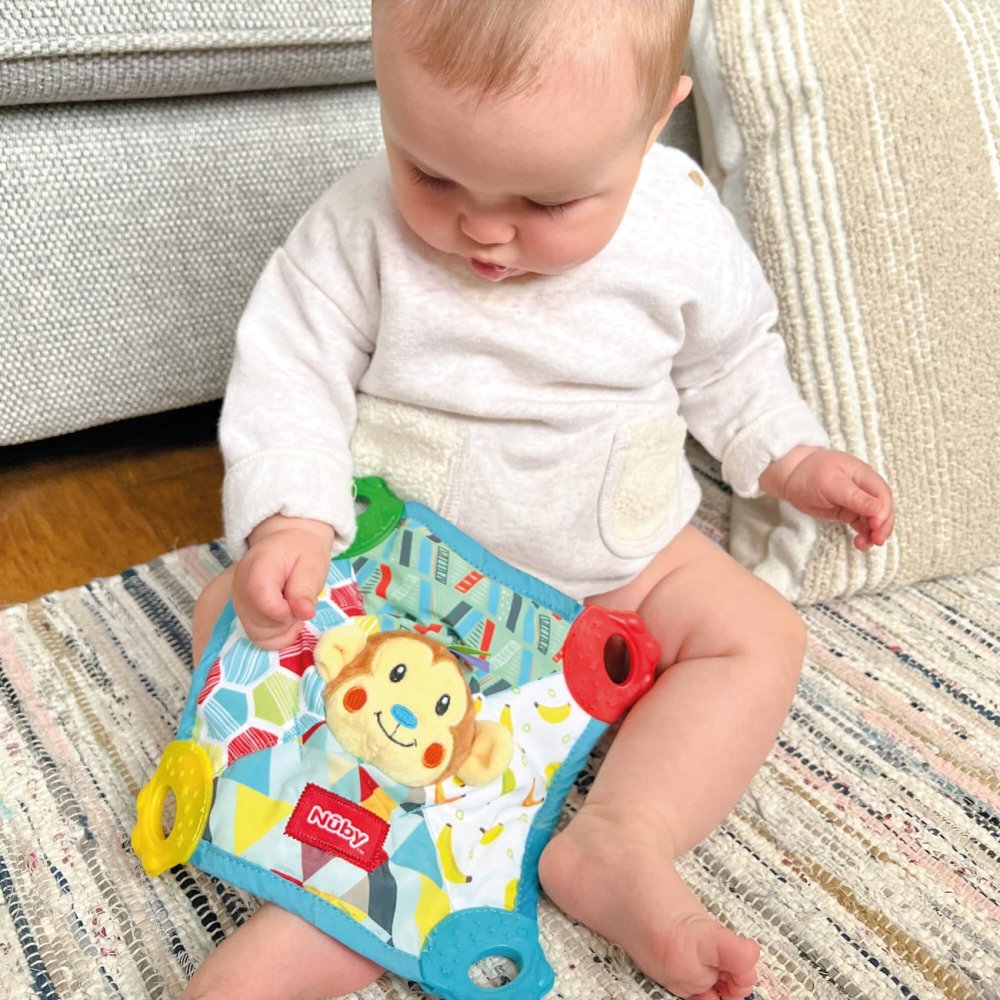 NUBY TEETHER PLUSH BLANKET - Image 3